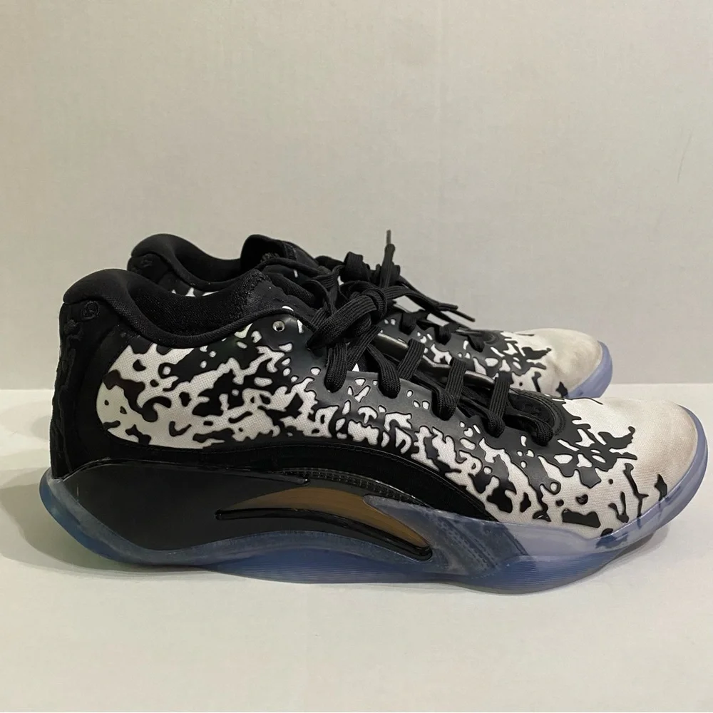 👟Nike, Jordan, Zion 3, Men Size 8 Sneakers